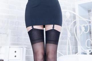 Beautyleg – 白裙下的Kate，免费写真请自取，别害羞！