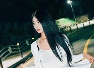 Bomi(普美)的粉色套图，直接把我的审美推向了另一个粉色星球！