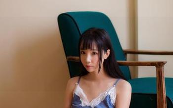 GIRLT果团网 – 看蜜桃Q妹儿的皮衣写真，我在图库里暗想，这衣服好像是为她定制的，超有气质！