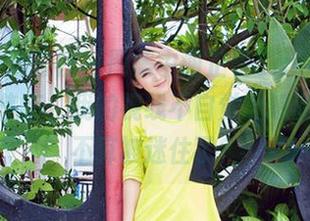 IMiss爱蜜社 – 图集中谢芷馨Sindy的美脚成了焦点，我的视线不自觉地追随，这算不算被迷住了？