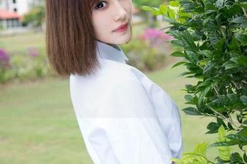 MiStar魅妍社 – SISY思的泳池作品，跳水联盟新晋成员，水花都害羞了！