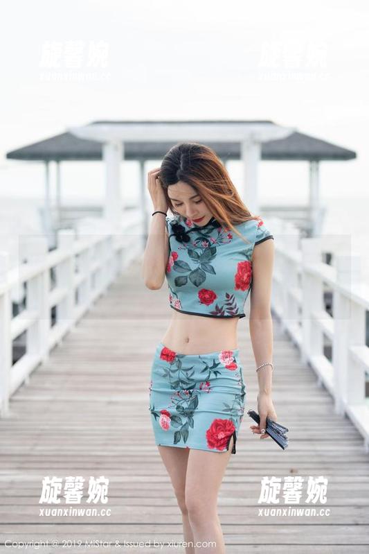 MiStar魅妍社-王婉悠 MiStar魅妍社 - 王婉悠校内逛逛:最新写真集,捕捉那种放学后悠闲自在的气氛。