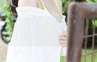 MyGirl美媛馆 – 唐琪儿il显露美足，私拍资源让人久久不能忘怀。