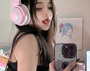 手滑点进SayoMomo的体操服美图合集，敢打包票，你的手机会热起来！