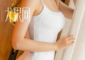 UGirls尤果网 – 高画质下的“林妃媛”,谁能不在浴室停留?