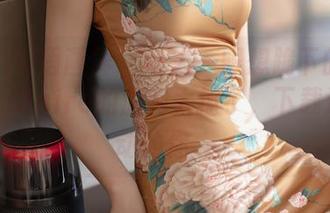 XIAOYU语画界 – 让人一眼想跪下的原图，允儿Claire的旗袍太撩了，下载送给冲动的你。