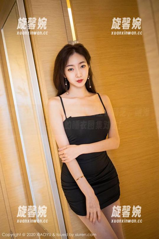XIAOYU语画界 - 静静关注徐莉芝，脑海中总是她的睡衣图集对比！