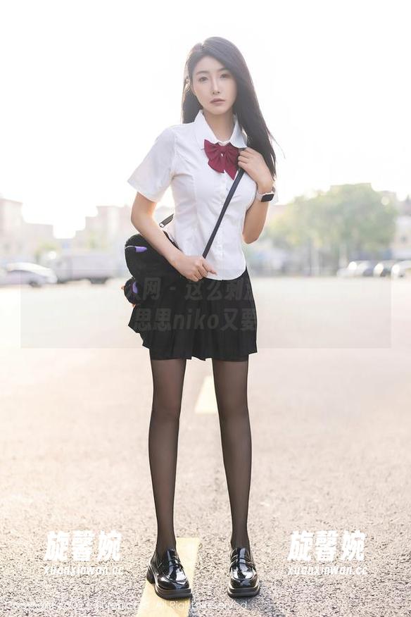 Xiuren秀人网-伊思思niko Xiuren秀人网 - 这么刺激的免费睡衣写真,伊思思niko又要开撩了?