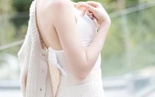 Xiuren秀人网 – 尹甜甜在线，连体衣变身“万花筒”，你准备好了吗？