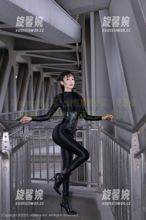 Xiuren秀人网 - 灿烂如熊小诺，夏日原图透视，让这款壁纸带你去小海边？