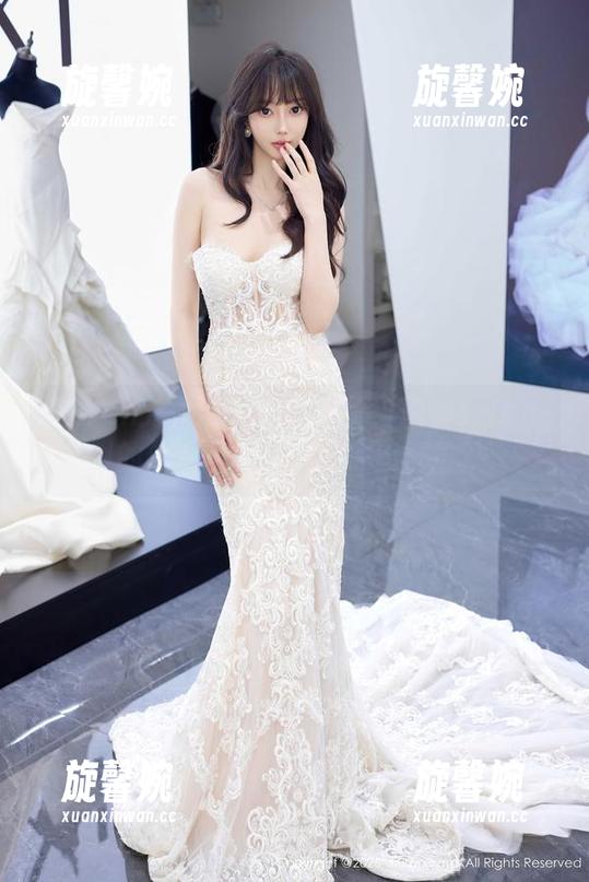 Xiuren秀人网 - 在线直播：董媛媛Janel的修女写真，谁说宗教严肃？