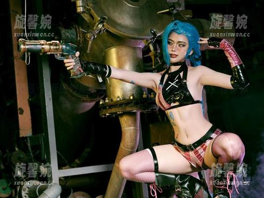 ZinieQ 玛丽·罗斯的妙趣横生:ZinieQ的写真集资源,在等你发现!