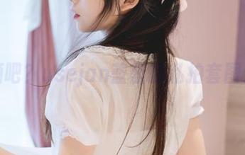 夜樱酒吧？usejan蓝蓝的私拍套图云游记