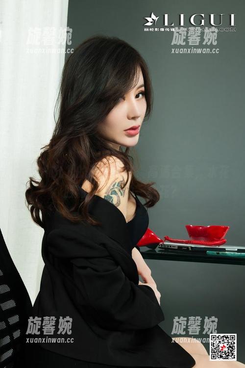 丽柜-允儿 丽柜 - 允儿的浴缸探险:高清合集,水花四溅,谁放的一朵花?