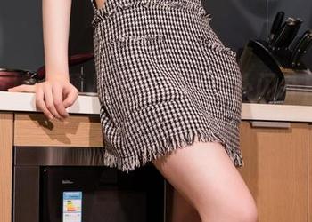 克拉女神 – 颖儿在白衬衫里扑闪扑闪，私拍新发现！