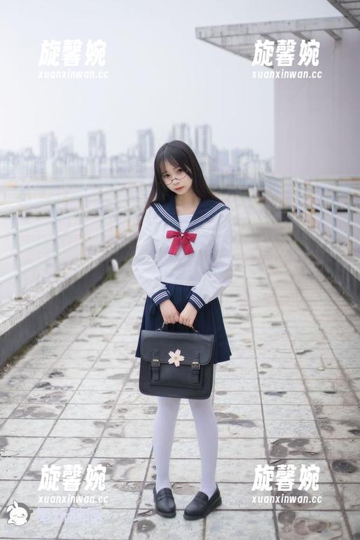 兔玩映画草莓裙作品合集，每一篇都是裙子的诱惑，嘻嘻