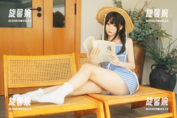 发条少女yoki 无圣光的礼服,发条少女yoki说:来看看我穿的啥。