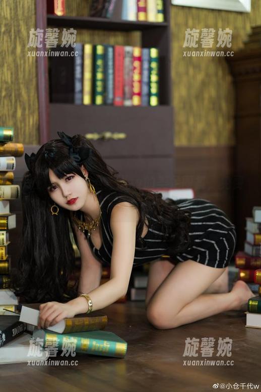 我在认真看小仓千代w的美足图集，免费也太不应该了吧，诱惑太强了！