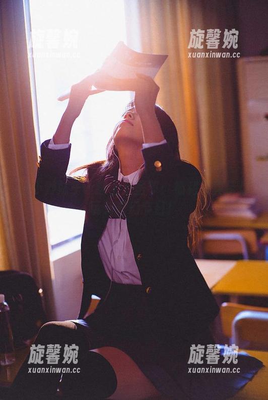 小野妹子w 当小野妹子w遇上万圣节:福利写真带你玩转奇幻节日!