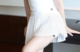 尤蜜荟 – 看妲己Toxic的美脚，仿佛换了一种生存方式的美图