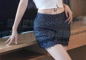 尤蜜荟 – 你见过娜露selena那张图片里的定制睡衣吗？舒服得不行。