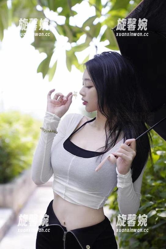 徐珺大哥 微密圈 - 徐珺大哥带你在线看!毛绒豹猫高清特写,猫尾的摆动让人心痒痒。