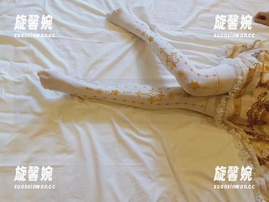 想要个公主抱 话说“想要个公主抱”的私拍,Dva泳衣这身材把大家的眼球都粘住了,谁来捞回一缕清风?