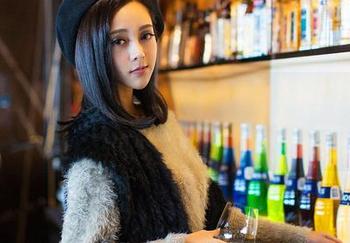 推女神 – 不走寻常路的Cheryl青树，带给你最新的肉丝资源漫游。