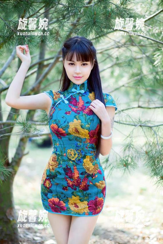 推女郎-赵惟依 推女郎 - 原图中的赵惟依裸足风采,我说你们有没有看到小指头在舞动!