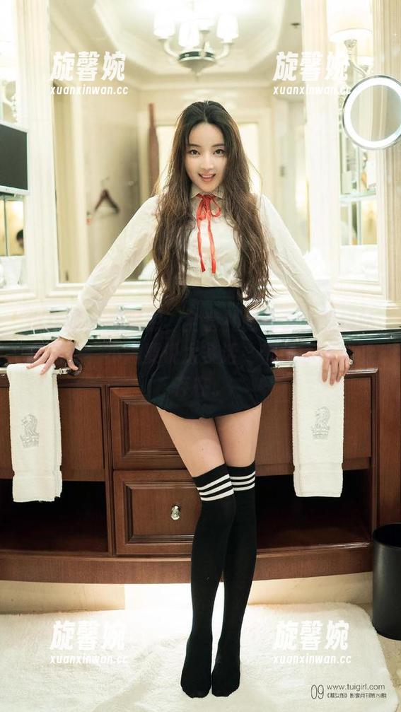 推女郎-郑瑞熙 推女郎 - 郑瑞熙,全套礼服在手,照样站在这里,不需要说太多话,都是赤裸裸的存在。