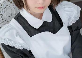 森萝财团 – 教室里的Aika——最新作品，谁说不能边上课边拍照？
