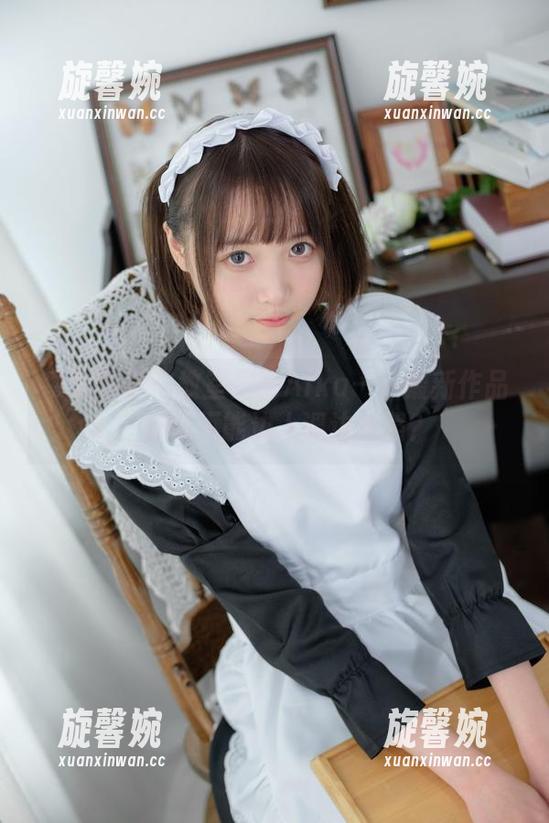 森萝财团-Aika 森萝财团 - 教室里的Aika——最新作品,谁说不能边上课边拍照?