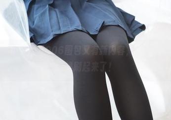 森萝财团 – 小夜月下006图包又有新内容,白丝15D超薄,是时候刷起来了!