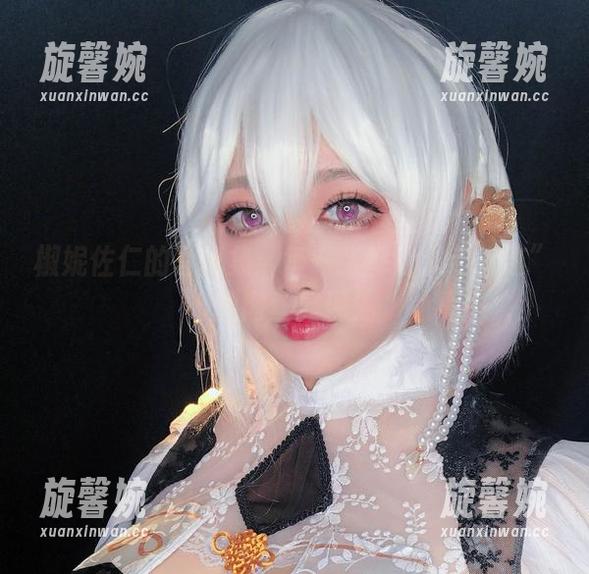 椒妮佐仁 椒妮佐仁的写真集:每一张都让人“流连”的肉丝显现!