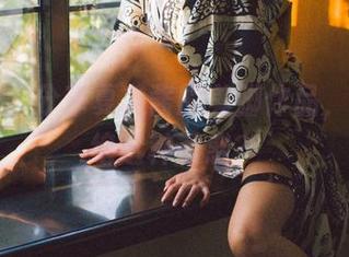 波萝社 – 分享夏美酱的美脚作品,谁能拒绝这种诱惑?