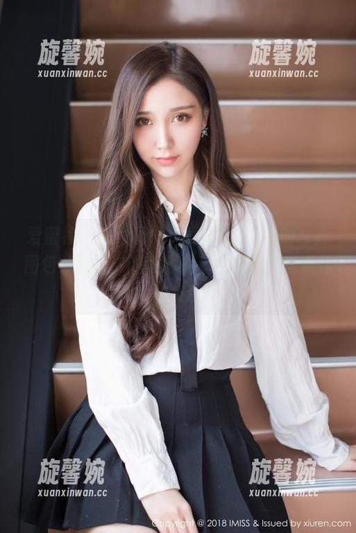 爱蜜社-妤薇Vivian 爱蜜社 - 一身和服,妤薇Vivian的写真图包:跟严肃的和服说拜拜,我们来点儿俏皮!