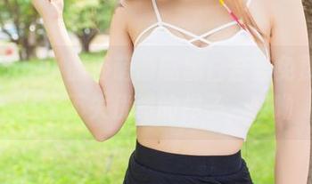 爱蜜社 – 小丽莎萌萌哒黑白合集免费，随性又不失优雅的样子，哎呦
