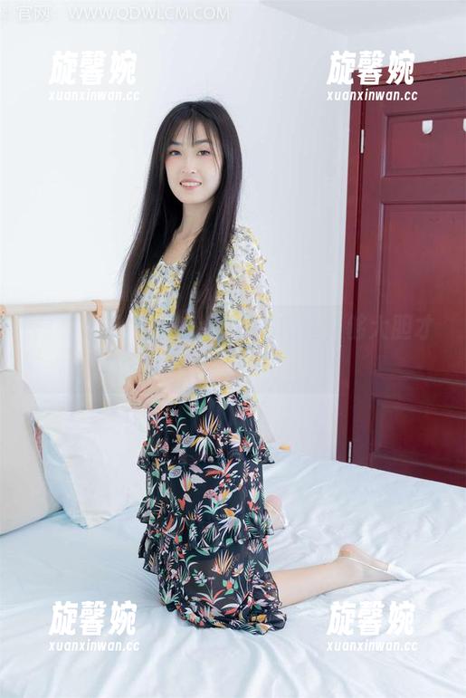 物恋传媒 - Elise的私拍肉丝，够大胆才好玩嘛！