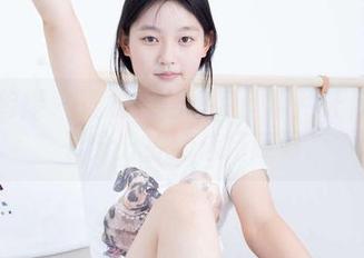 物恋传媒 – 连衣裙与婷婷：照片让你想起了分分钟的选择障碍