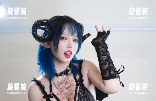 狐洛洛子 一不小心点开了狐洛洛子的私拍合集,结果……完全停不下来。
