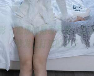 甜予摄影 – 思思的居家写真，让人想起在沙发上打滚的日子