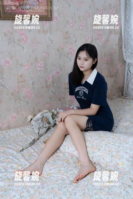 甜予摄影-鱼鱼 甜予摄影 - 私拍图包:鱼鱼的透明高跟鞋,你敢不敢尝试?