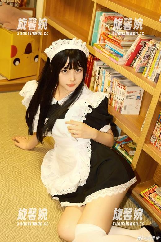 白莉爱吃巧克力 白莉爱吃巧克力打工女仆合集:打工只是表象,戏里还有更深的含义。