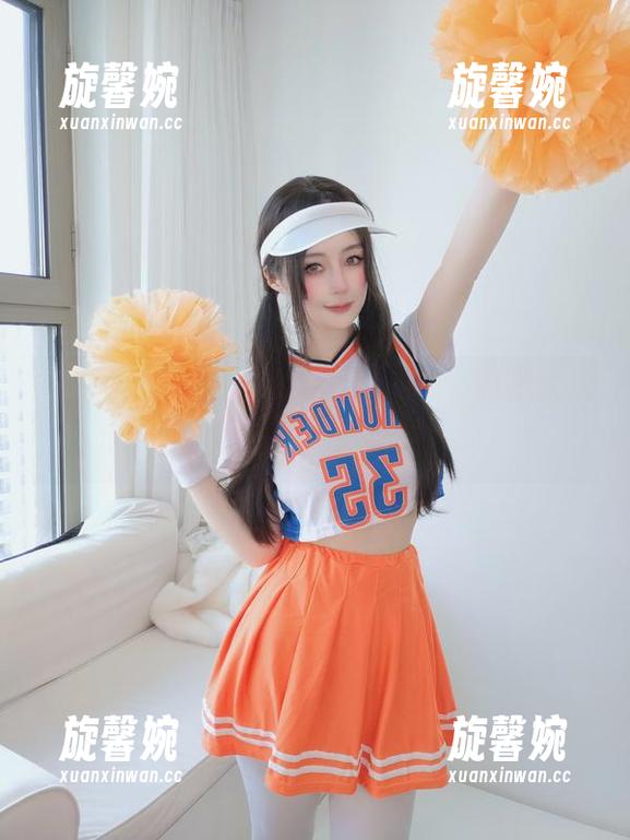 白银81 私拍中的“白银81泳衣”,哦,真是太炫酷了,光线都争着想搭配