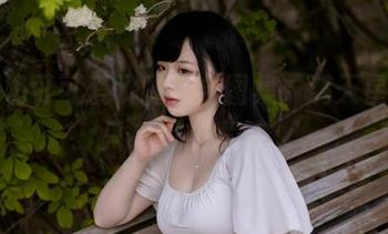 皮皮奶可可爱了啦天台图集：满天星斗，只有我在发呆。