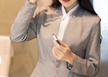 秀人网 – 精选美图，刘婷婷用吊带轻松抓住你目光！