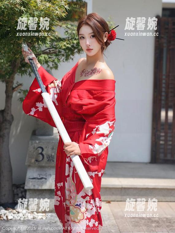 秀人网-夏甜甜 秀人网 - 夏甜甜定制浴室,作品里藏着几斤水和一丝温柔吧