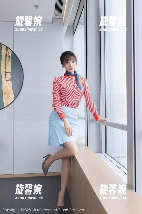 秀人网-安妮Tess 秀人网 - 安妮Tess海边写真:有人拍照,有人看风景,还有海鸥打岔