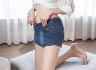 秀人网 – 徐莉芝Booty的连衣裙：咋就这美图照得让我愣住了呢