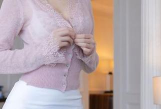 秀人网 – 糯美子mini带来萝莉少女,图片有点甜,资源好像能满足很多需求。